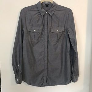 Like new Ann Taylor chambray shirt